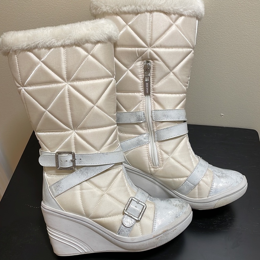Boots - Picture 2 of 4